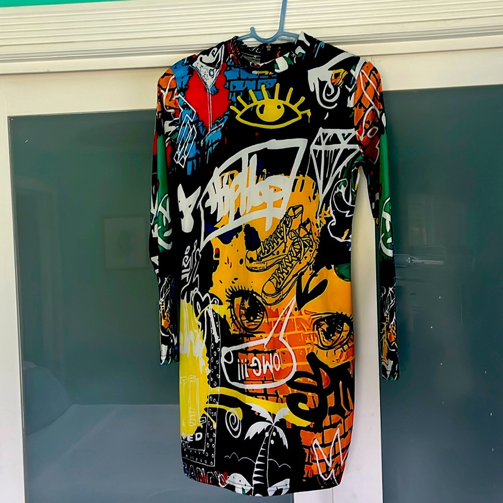 Graffiti Dress!👗 😎